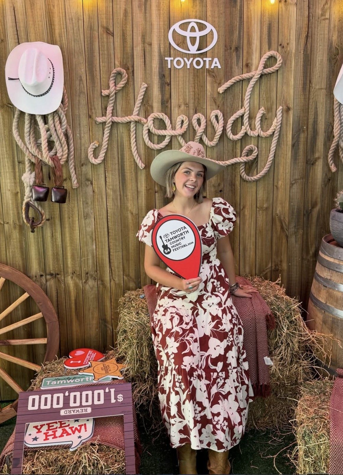 Ruby Holden with Howdy sign at TCMF