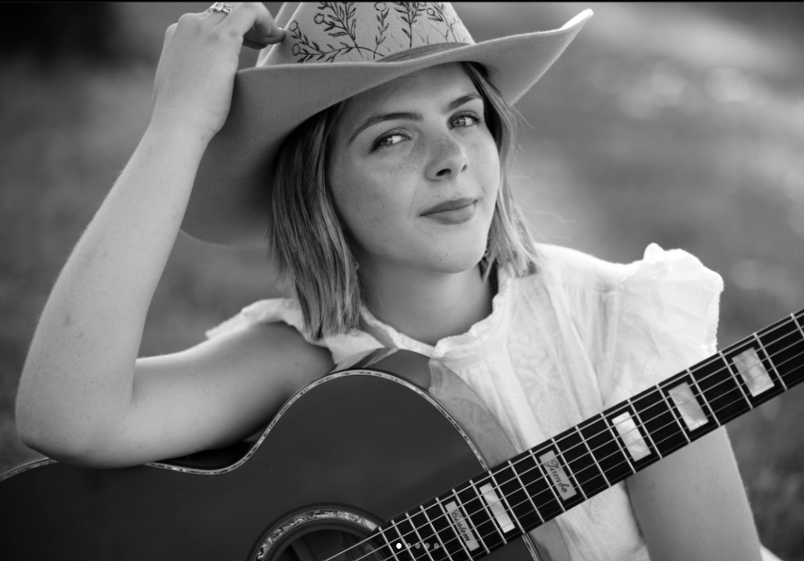 Ruby Holden, alternative country singer-songwriter from Queanbeyan NSW